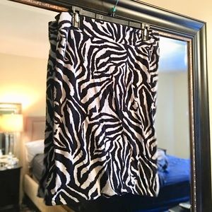 Fitted Knee-Length Zebra Skirt
